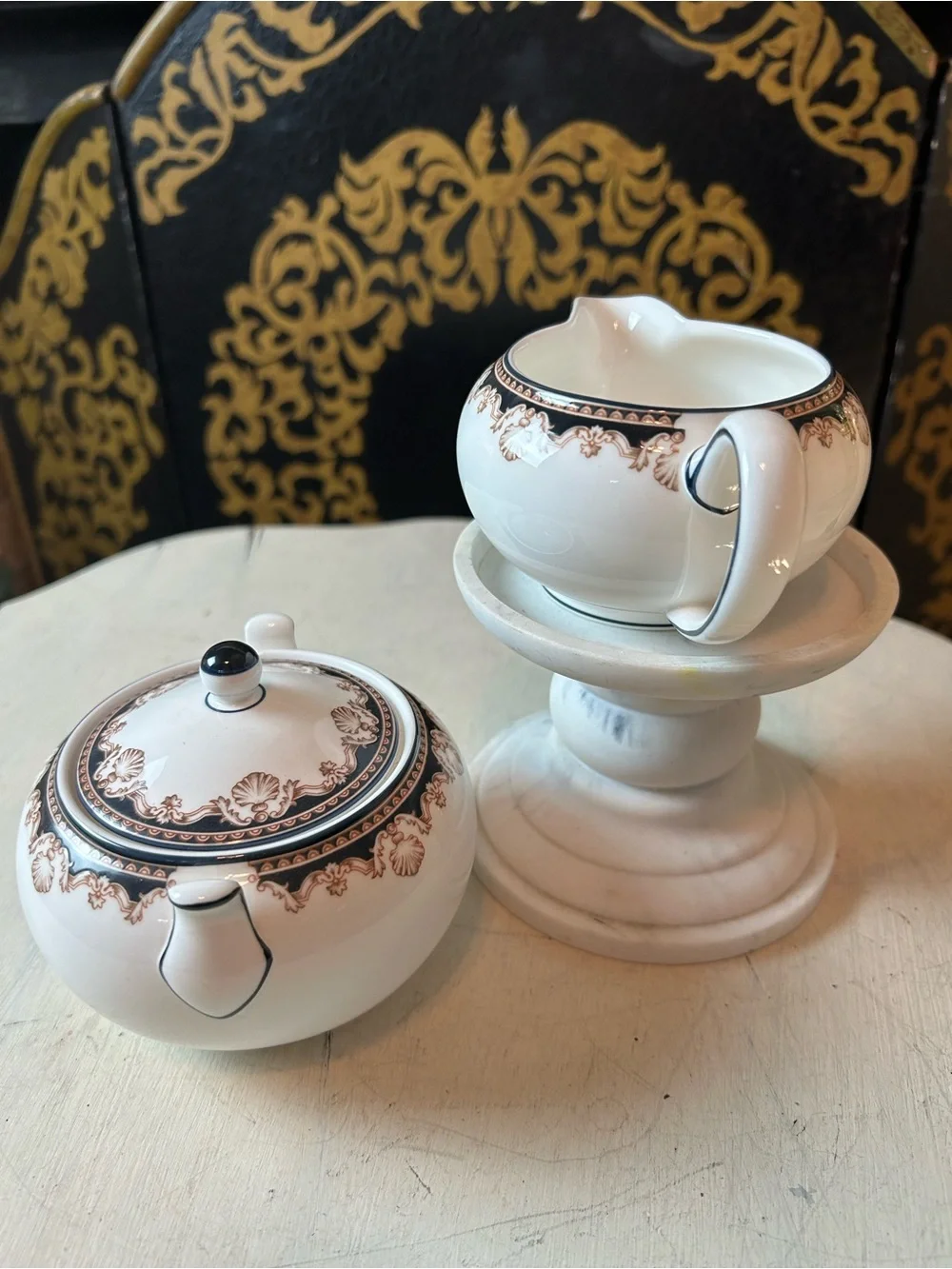 WEDGWOOD MEDICI R4588 Bone China England Creamer & Covered Sugar Bowl Set Lid